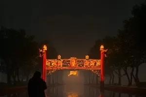 游泳接力赛水下机位拍摄的转身瞬间
